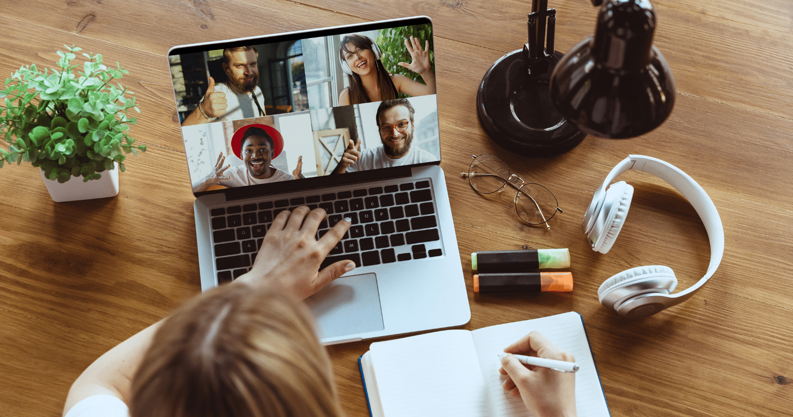 Les 5 meilleurs logiciels de réunion à distance pour la formation en tête-à-tête
